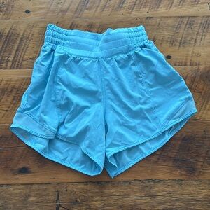 Lululemon Hotty hot high rise lined shorts. Size 0